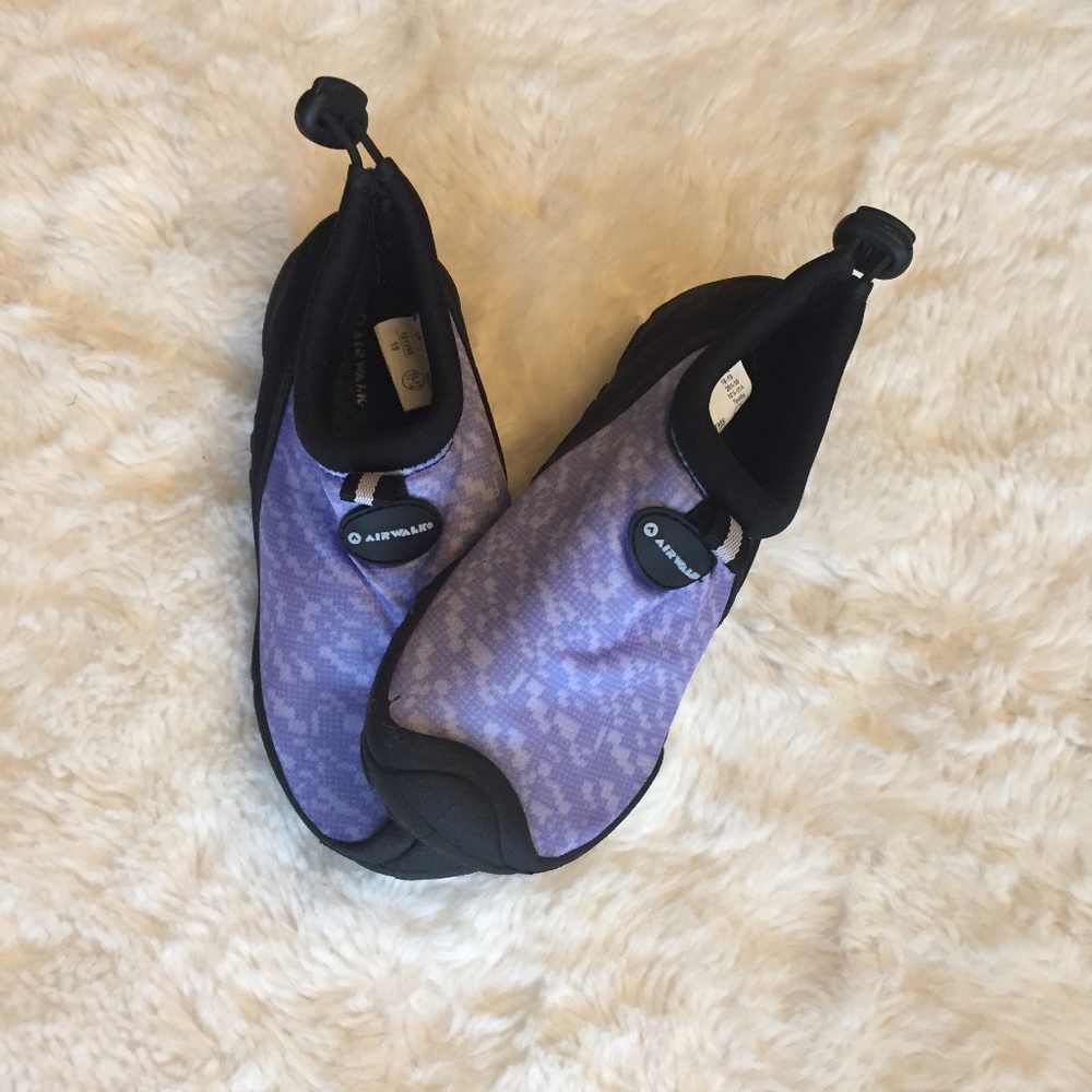 Airwalk water shoes size 11.12